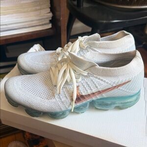 Nike Women's White and Teal Air VaporMax Sneakers